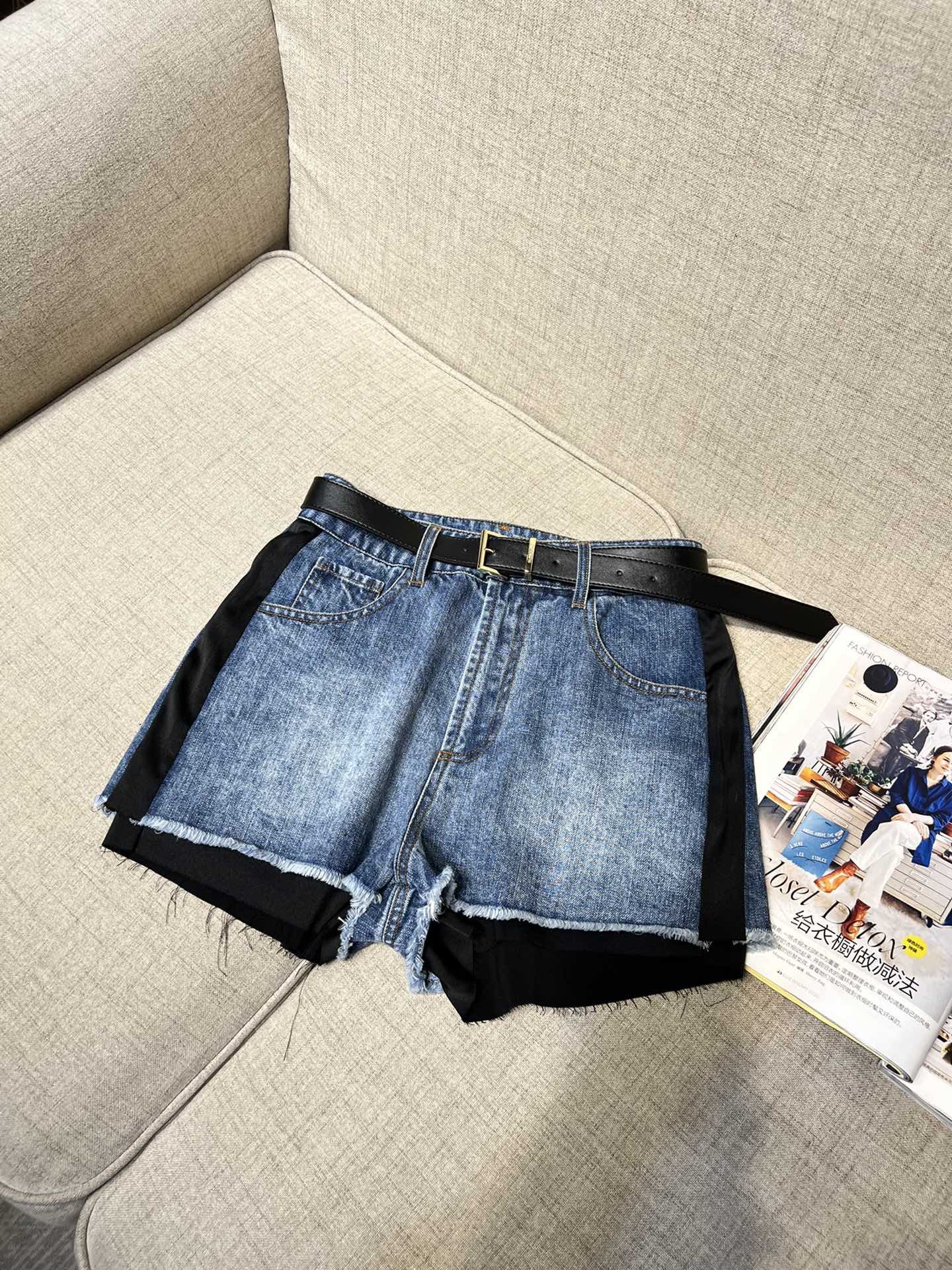 Шорты miu miu. Шорты миу миу. miu miu шорты. микро шорты miu miu.