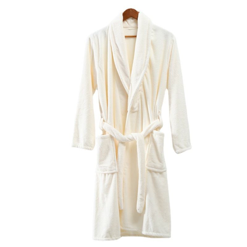 Bathrobe angelo халат. Белый банный халат. Bathrobe. Махровые халаты ritz carlton. Ritz royal халат.