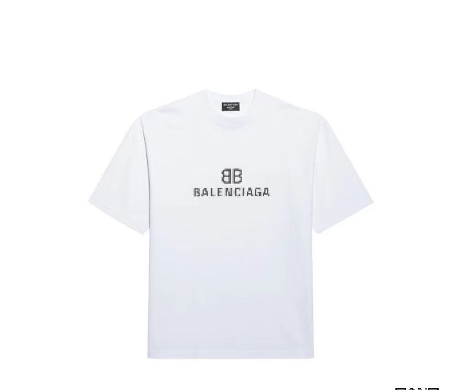 Футболка баленсиага белая. Футболка Balenciaga White logo. Balenciaga футболка Unisex. Белая футболка Баленсиага. Футболка Balenciaga мужская белая.