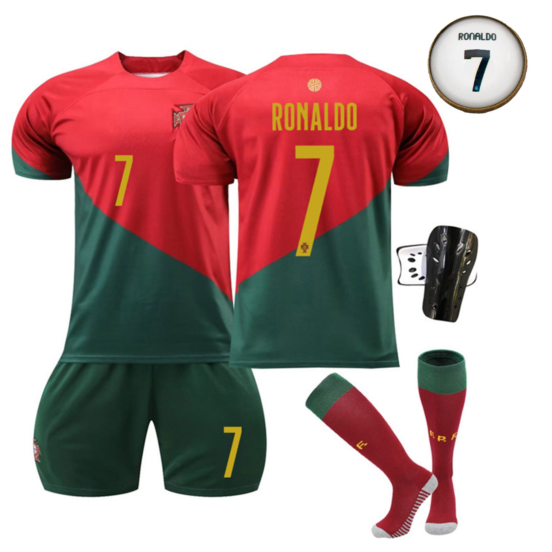 Форма роналду купить. Роналдо в форме Португалии. Футбольная форма Португалии 2022. Роналду в форме Португалии 2022. Форма Роналдо.