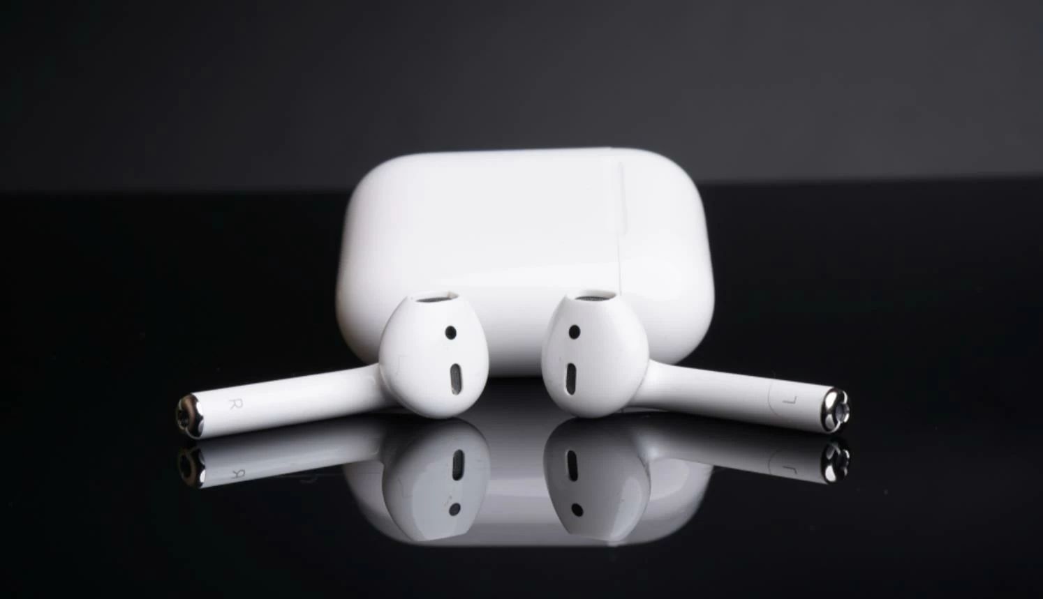 Реплика эпл наушников. Apple AIRPODS 2. Наушники аирподс 2. Беспроводные наушники Apple AIRPODS 2 (2:1). Беспроводные наушники Apple Earpods 2019.