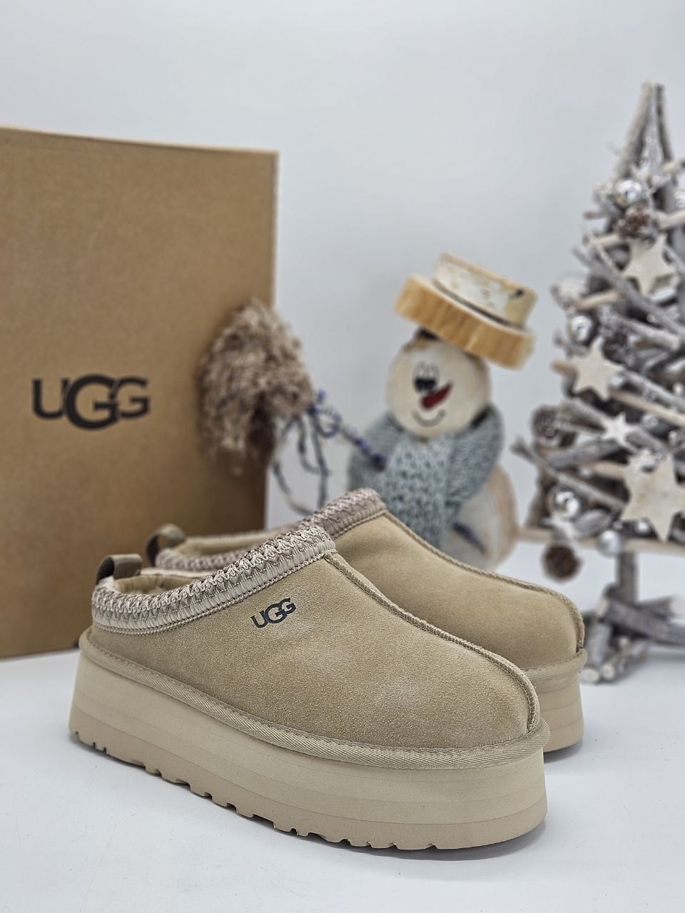 УггиUGG