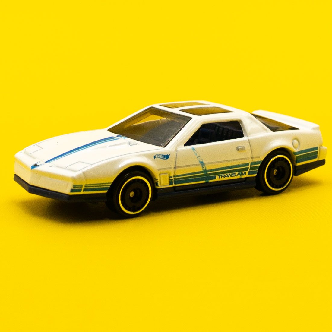 Машинка Hot Wheels ПОНТЫ НЕ В МОДЕ 84 Pontiac Firebird Коллекционная. Кейс  A 2024 - купить с доставкой по выгодным ценам в интернет-магазине OZON  (1350775133)