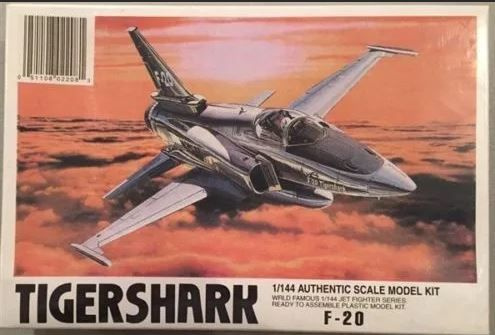 Сборная модель истребителя Northrop F-20 Tigershark1:144 #1