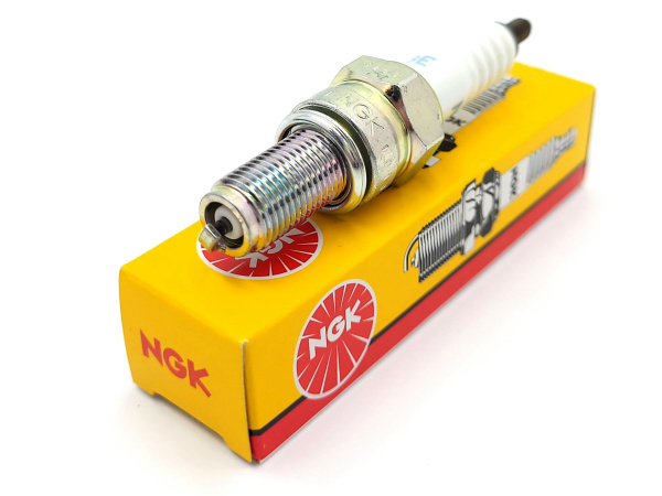 Свеча зажигания NGK CR8E - купить по выгодным ценам в интернет-магазине ...