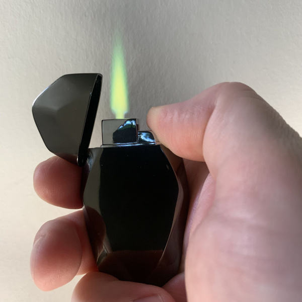 LIGHTER Газовая зажигалка, - купить с доставкой по выгодным ценам в ...