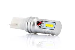 Автомобильная светодиодная лампа W16W (921, T15). Применяется для замены лампы накаливания аналогичного типа в указателях заднего  ...