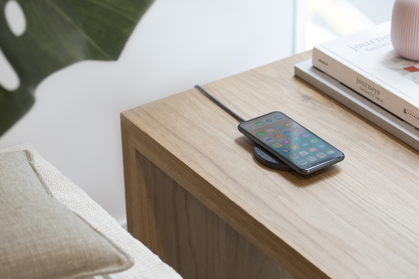 Native union drop. Native Union Drop Wireless Charger. Native Union Drop Wireless Charging. Native Union зарядка. Native Union Drop Wireless Charging Pad.