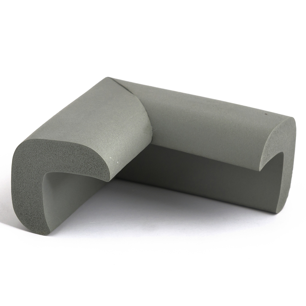 Уголок защитный. Накладки на углы 1420 пома. Силиконовая накладка на угол стены. New vl90-158. Уголок защитный пластиковый для мебели.