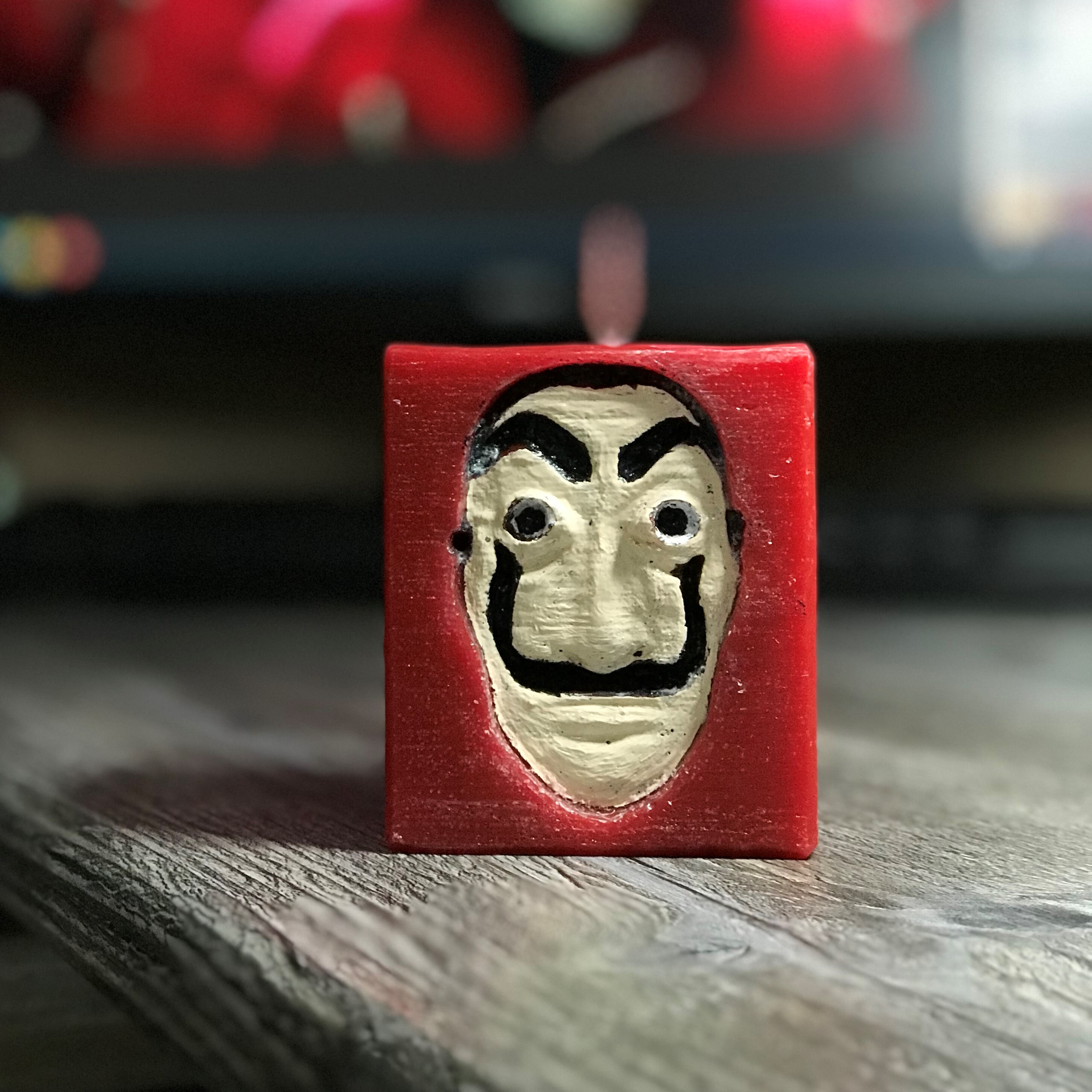 Дали свеча