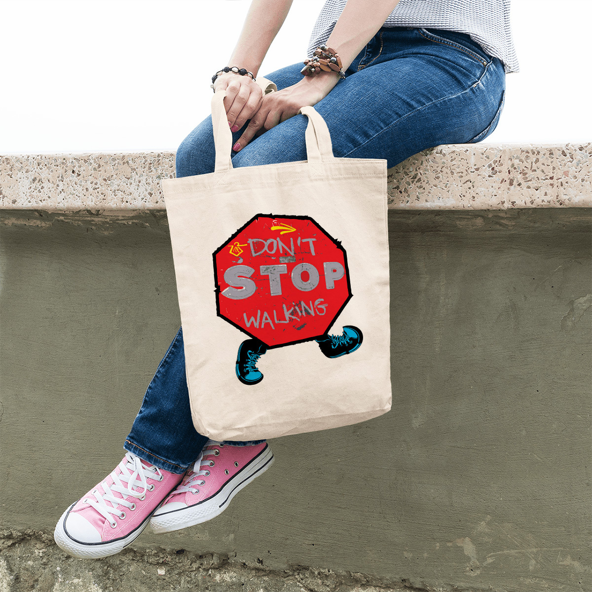 Мокап сумки шоппера. Косметичка мокап. Поясная сумка мокап. Tote Bag Mockup.