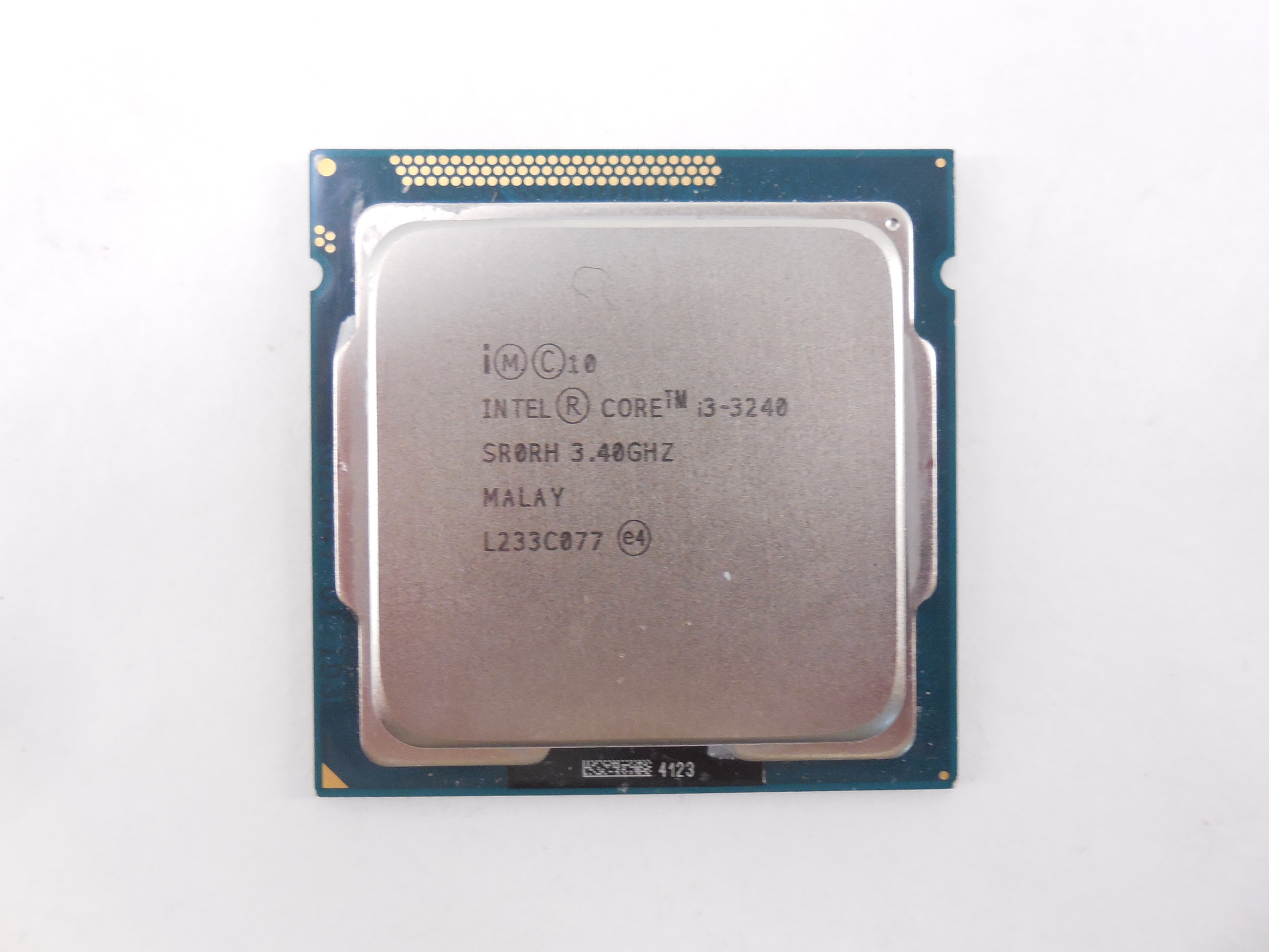 IntelПроцессорCorei33240(3,4Ghz,1155,3Mb,2C/4T,GPU)OEM(безкулера)