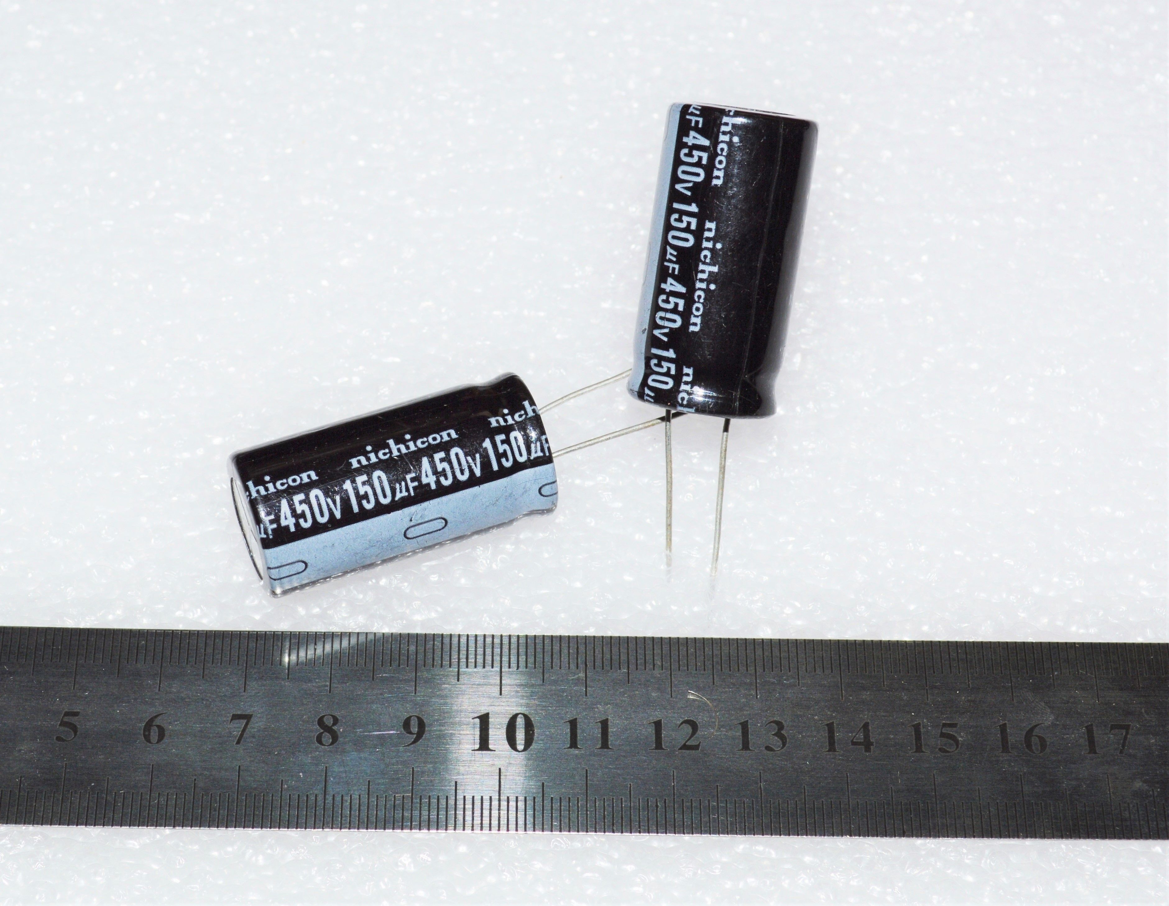 Конденсатор ис. Конденсатор 150 МКФ. Конденсаторы от ПК. К50-24 конденсатор. Полевой резистор.