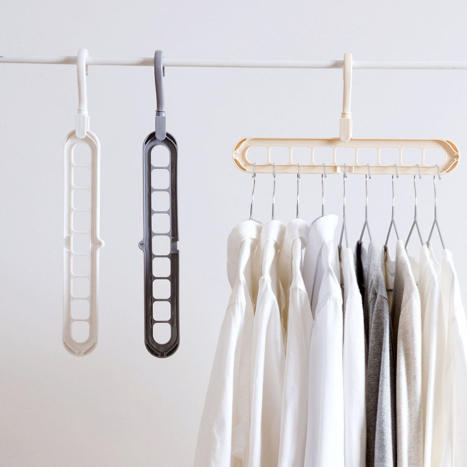 Многофункциональная вешалка для одежды в шкаф