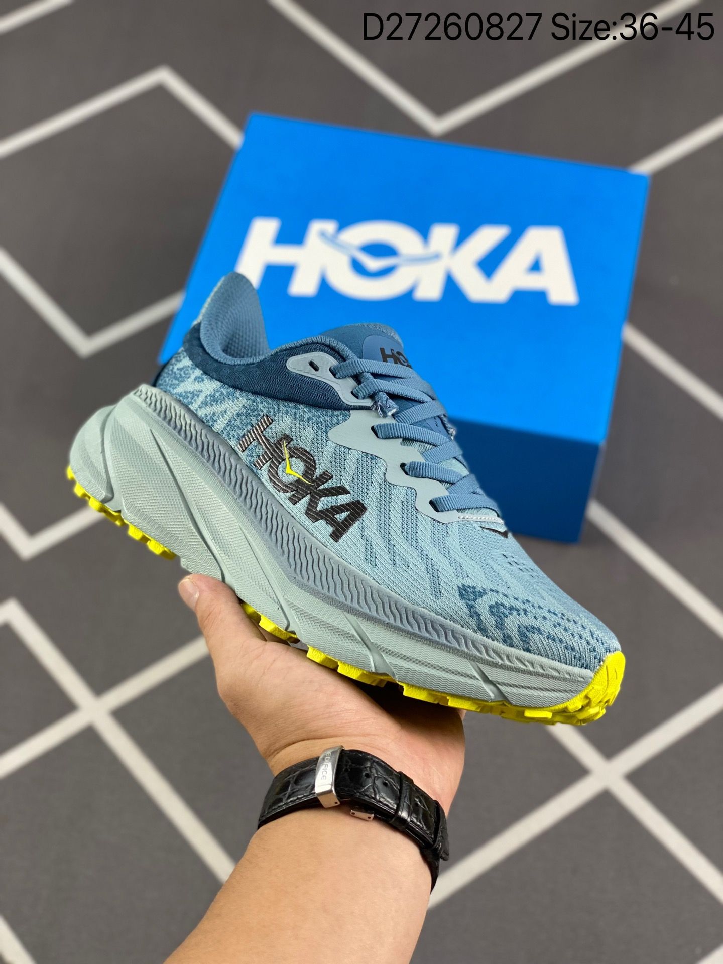 КроссовкиHOKAONEONE