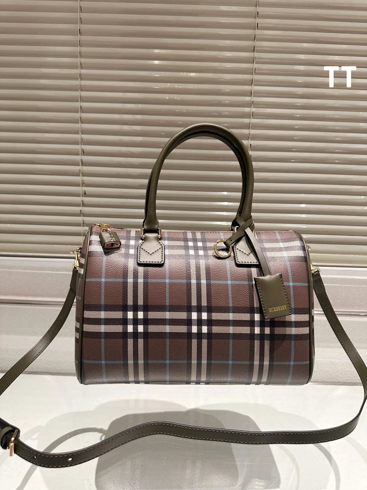 Burberry Сумка на плечо мешок - купить с доставкой по выгодным ценам в ...