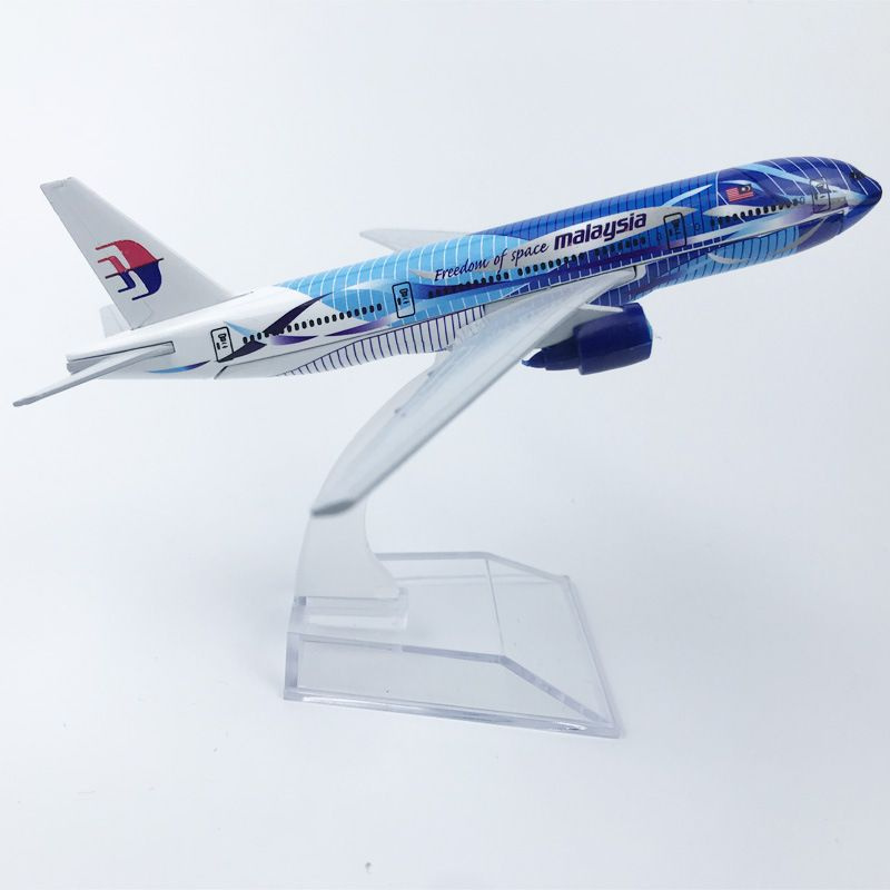 Металлическая модель самолета Boeing 777 Malaysia Airlines / авиация  #1