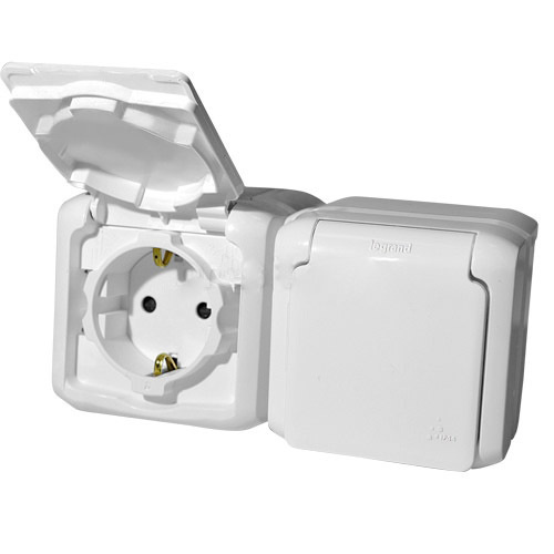 Влагозащищенная двойная розетка Legrand Quteo IP44 на винтах с ...