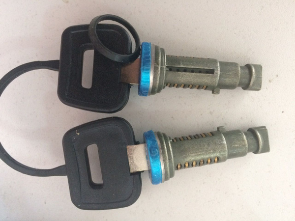 Личинка замка двери DAF 2 личинки, 2 ключа - арт. 2936 - купить по ...