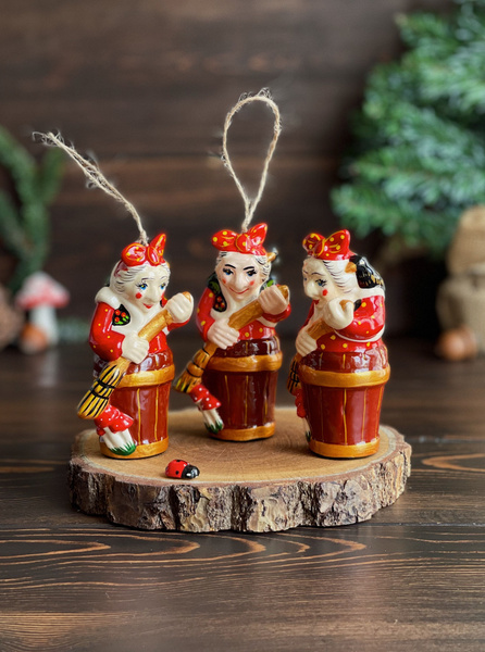 Баба Яга Елочная игрушка ручная роспись, фарфор купить c доставкой на ...