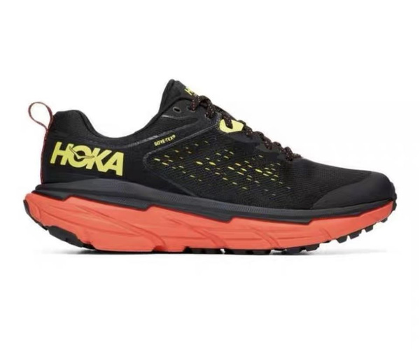 Hoka Challenger ATR 6