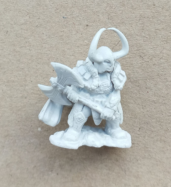 Гном (Дворф) Женщина Воин, Варвар, Dwarf. Грунтованная фигурка для ...