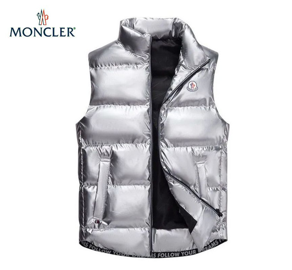 Жилет MONCLER - купить с доставкой по выгодным ценам в интернет ...