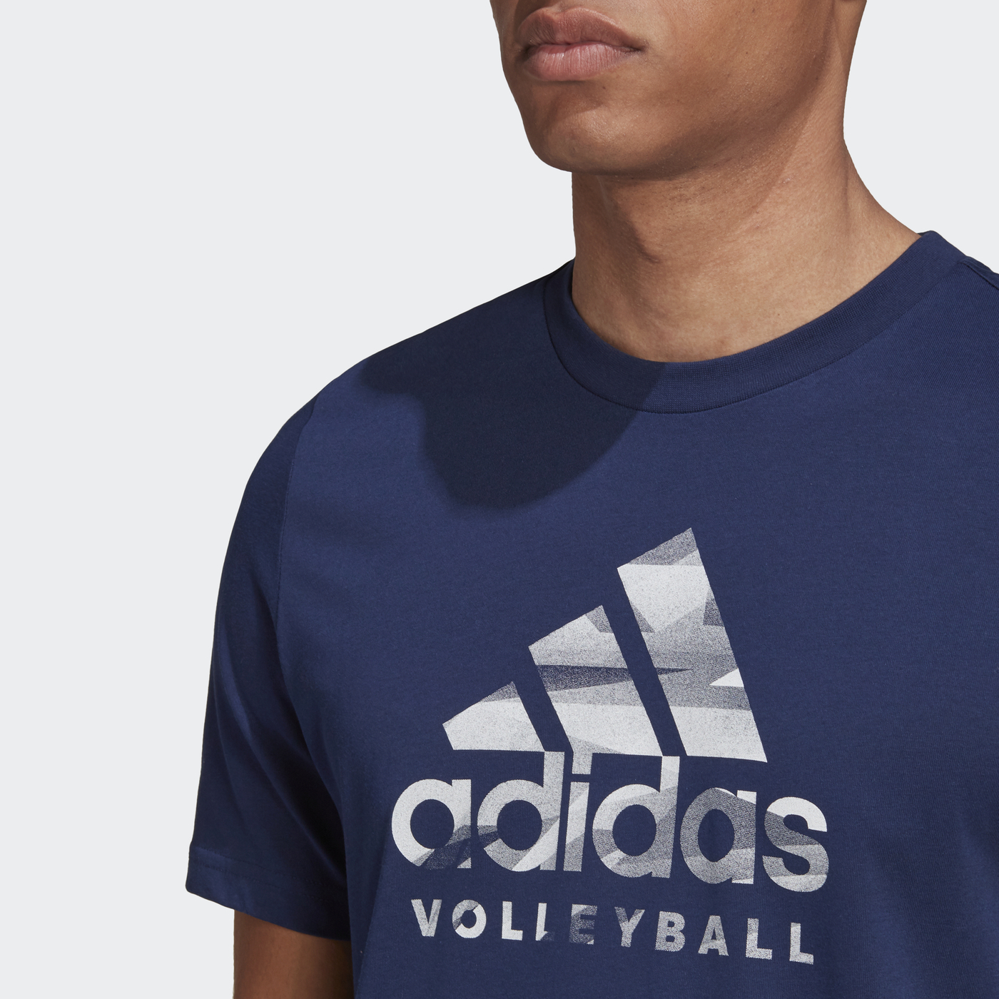 Купить футболку вб. Adidas Volleyball футболка. Футболки с ВБ. Винтажные футболки адидас. Футболки с ВБ артикулы мужские.