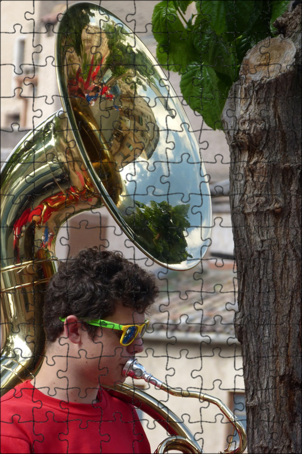 Бас геликон музыкальный инструмент. Геликон духовой музыкальный инструмент. Геликон духовой музыкальный. Геликон труба. Труба бас геликон.