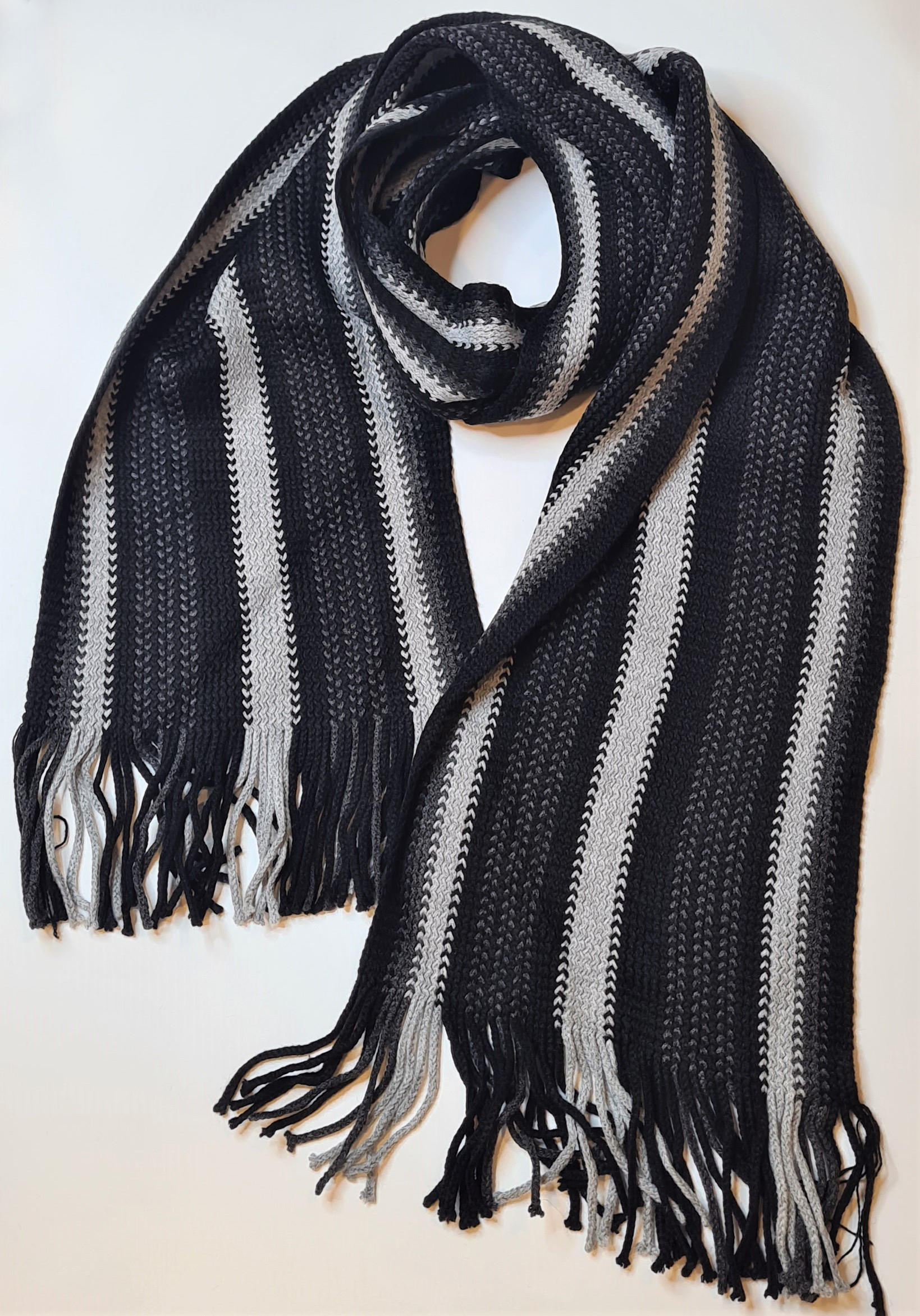 Купить шарфы клубов. FFC шарф черный с белым.