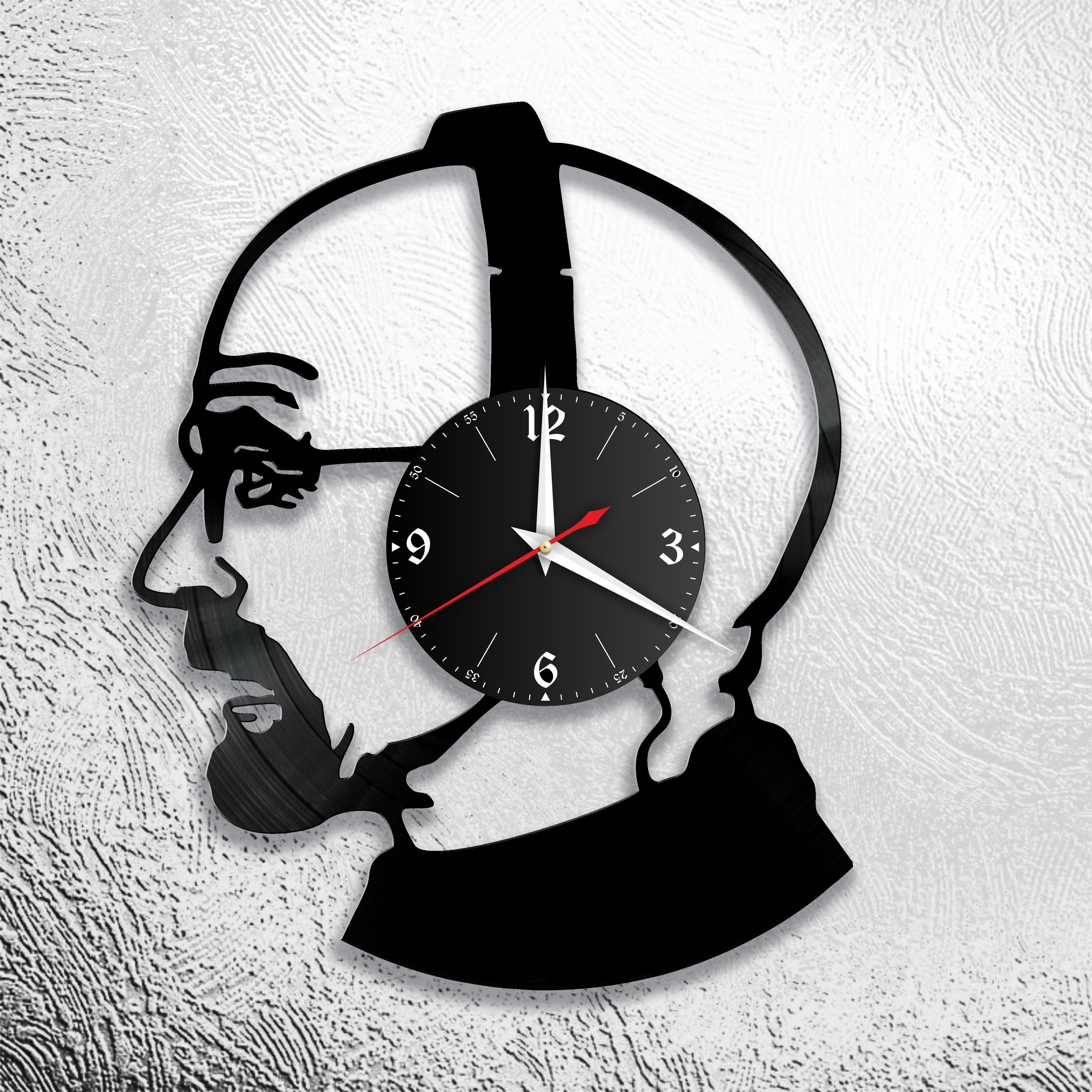Часы breaking bad. Часы брейкинг. Bad clock. Bad clock. Clock sans.