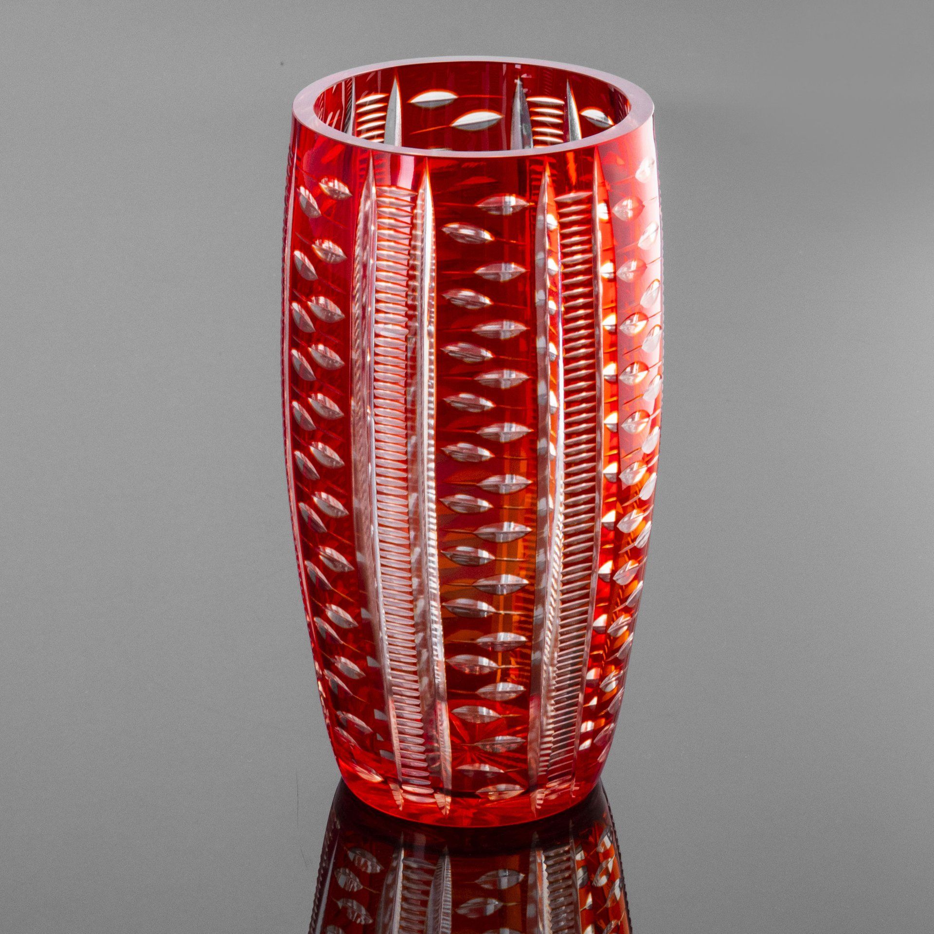 Напольная ваза. Вазы напольные лефард коллекция. Колба apollo для кальяна. Керамические напольные вазы. Ваза напольная виола ажур белая 41 см.