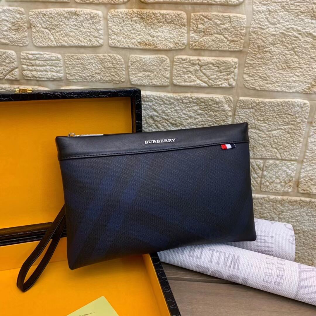 Burberry clutch outlet bag men