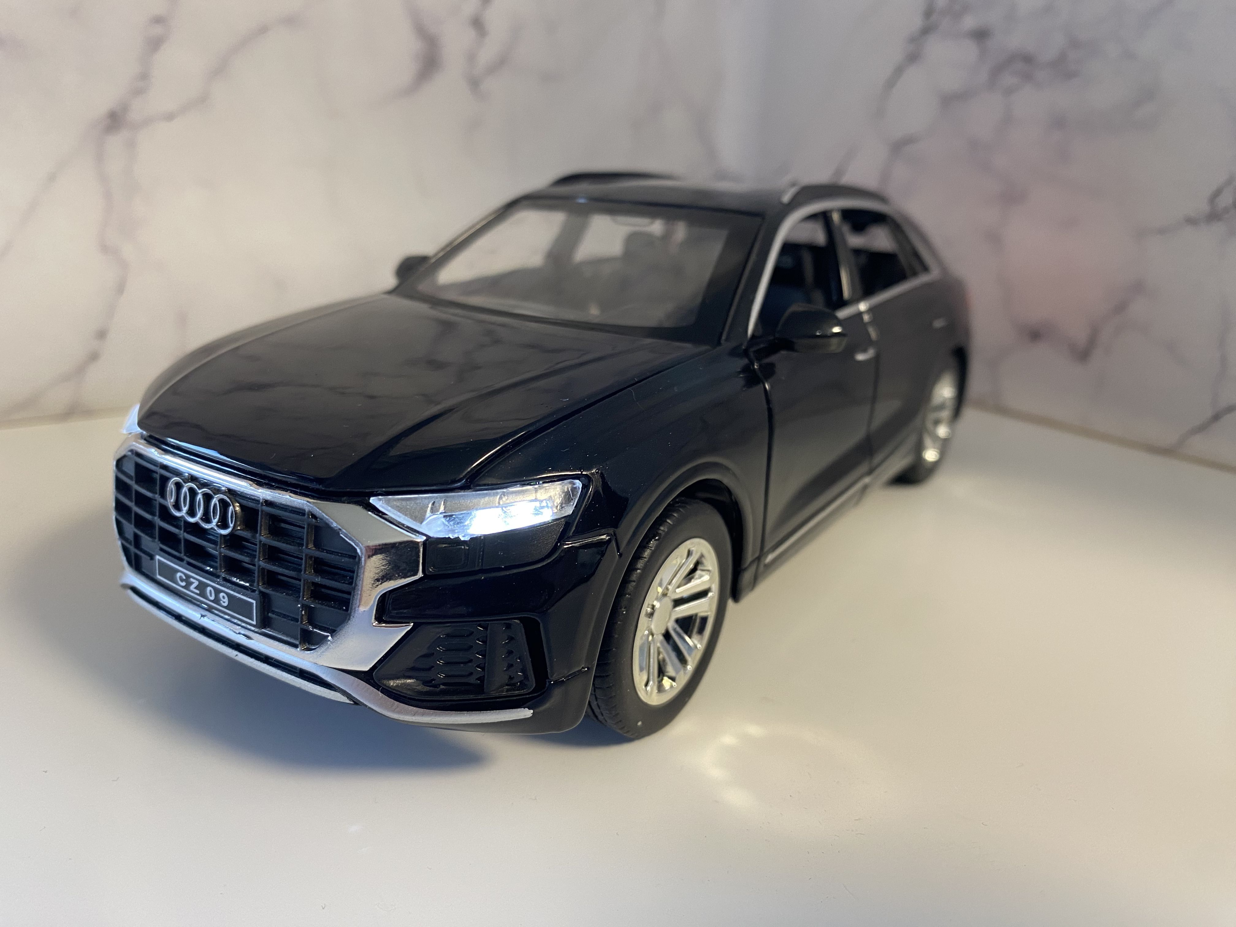 Детская игрушка металлическая Модель Ауди Ку8 ( Audi Q8 ) / Масштаб 1:24 -  купить с доставкой по выгодным ценам в интернет-магазине OZON (866993257)