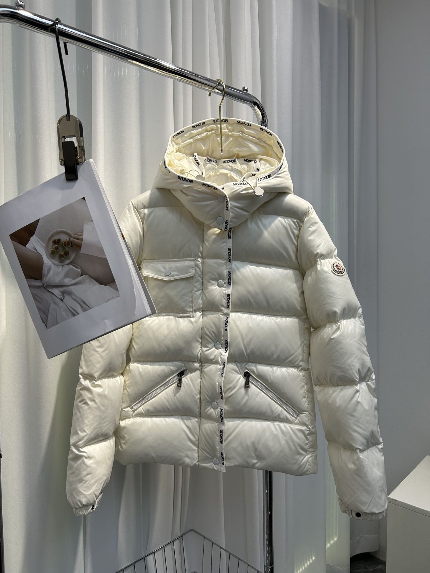 Moncler 2022 коллекция осень зима