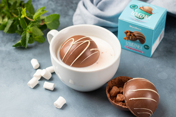 Шоколад горячий ВкусВилл "Бомбочка" с маршмеллоу, 35 г - купить с ...