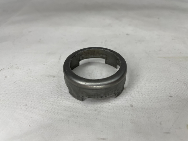 Обойма сальника фланца эластичной муфты промежуточного карданного вала ...