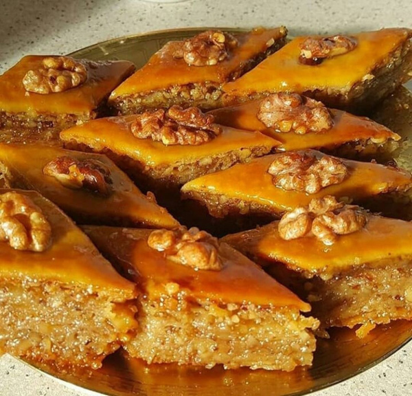 Пахлава Бакинская с грецкими орехами 600г восточные сладости - купить с ...