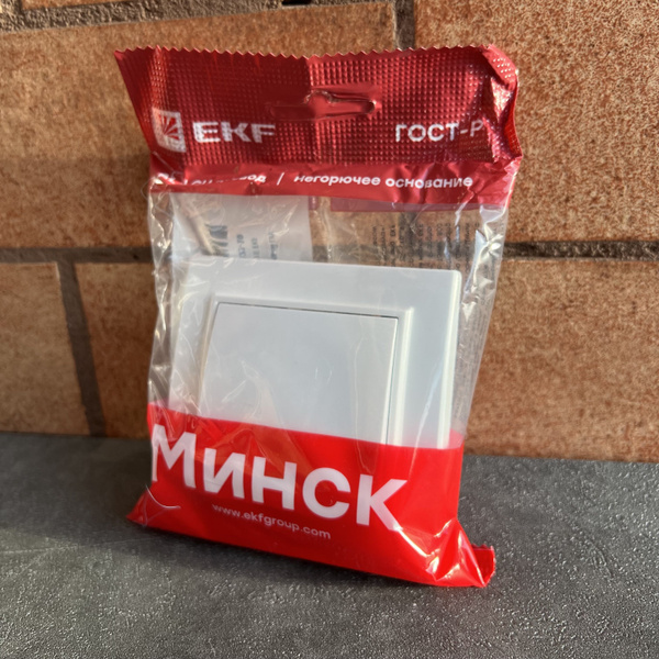 EKF Минск Выключатель 1-кл. СП, с индикатором 10А, белый ERV10-121-10 ...