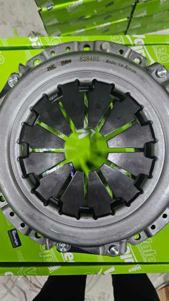 Сцепление комплект Valeo 826303 - Valeo арт. 826303 - купить по ...