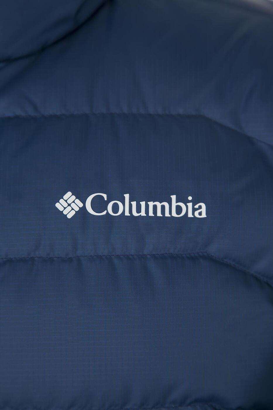 Коламбия чья. Куртка мужская Columbia Cascade Peak 2. Куртка мужская Columbia пух перо. Одежда фирма фирма коламбия. Columbia Sportswear Company лого.