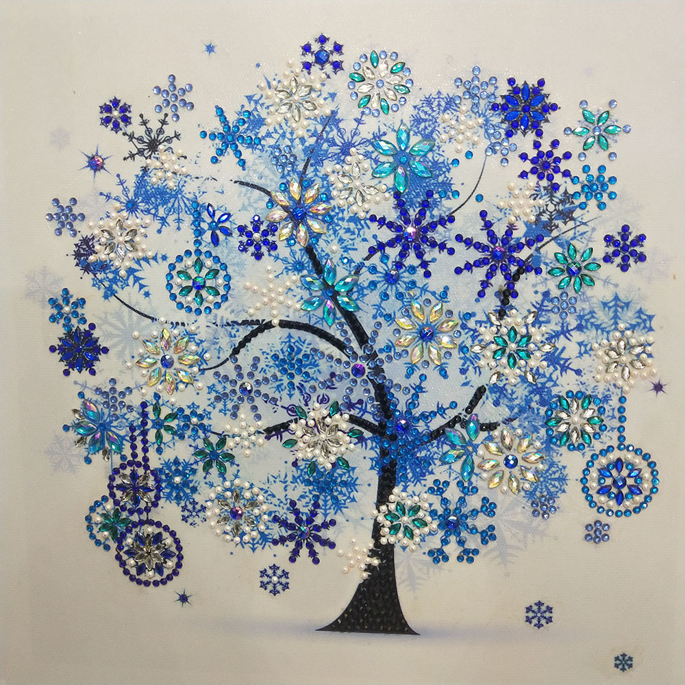 Декоративные зимние деревья