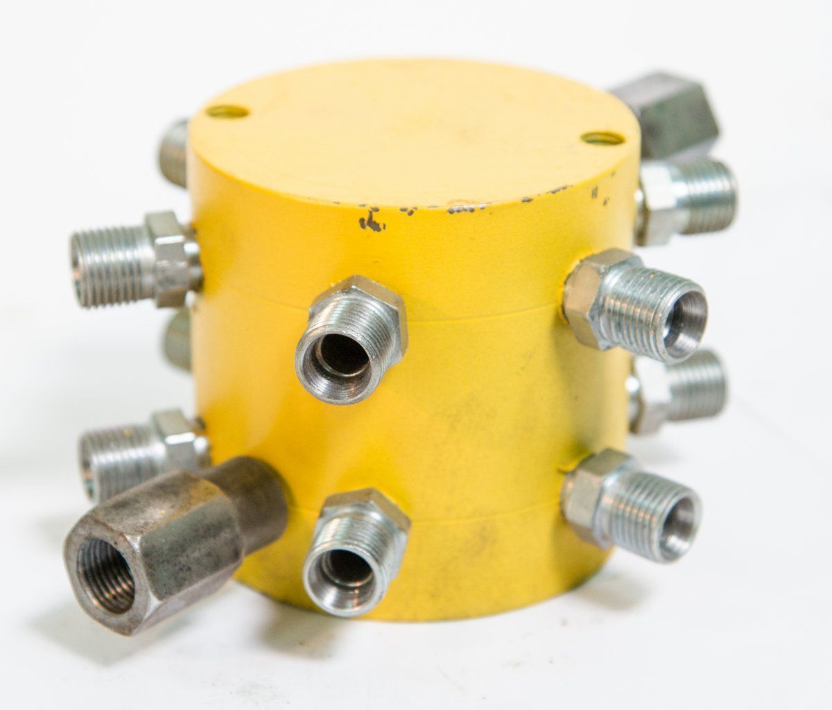 00сб tl усиленный. 1. Гидроцилиндр гл-1. Грейфер для ломовоза тл-6м. Грейфер tl-6m.