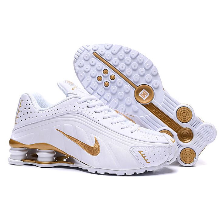 Tl sport. Nike Shox r4 White. Nike Shox r4 белые. Nike Shox Gold. Nike Shox White Gold.