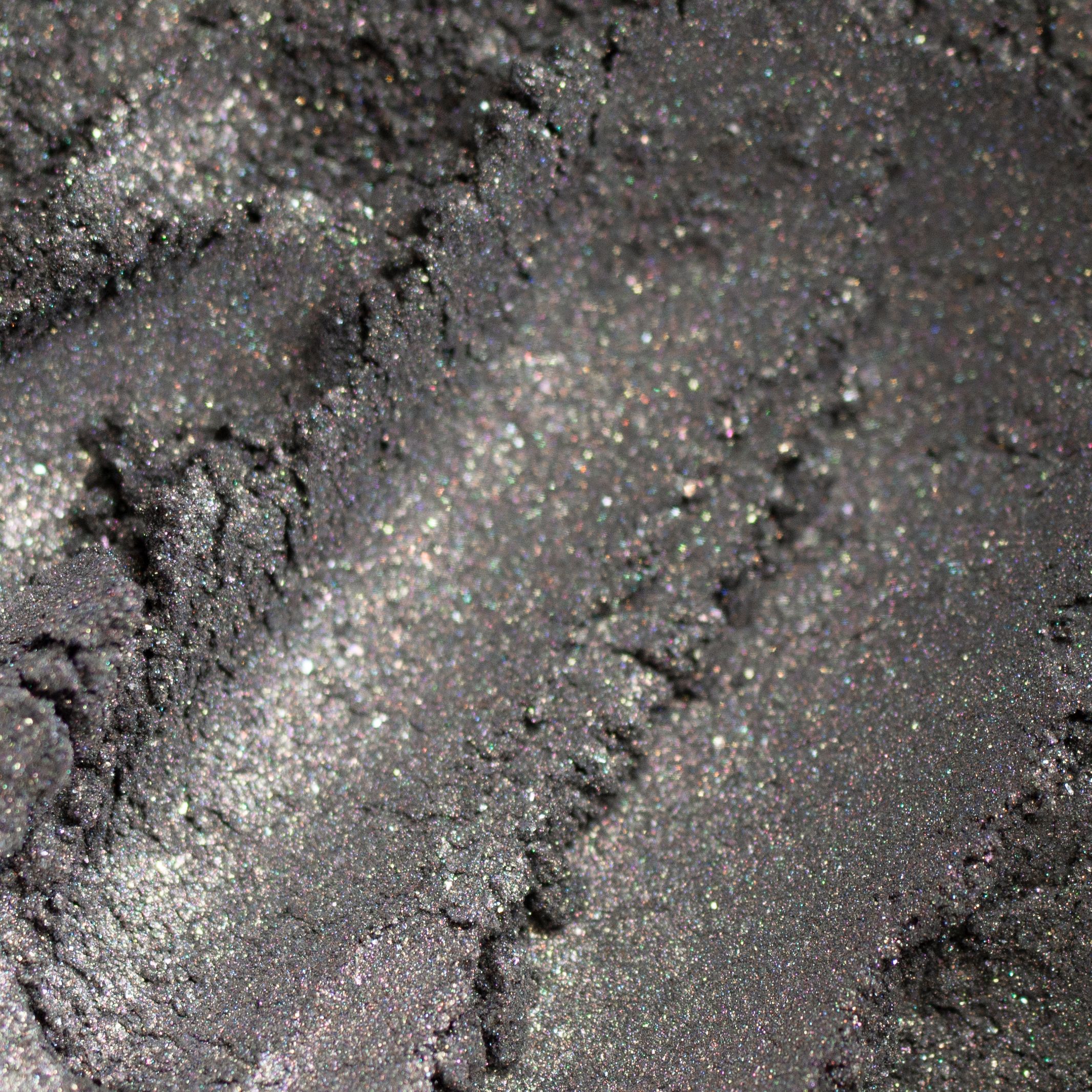 Тени цвет мокрый асфальт. Тени ашера. Слюда порошок. Mica silica. Мусковит минерал.