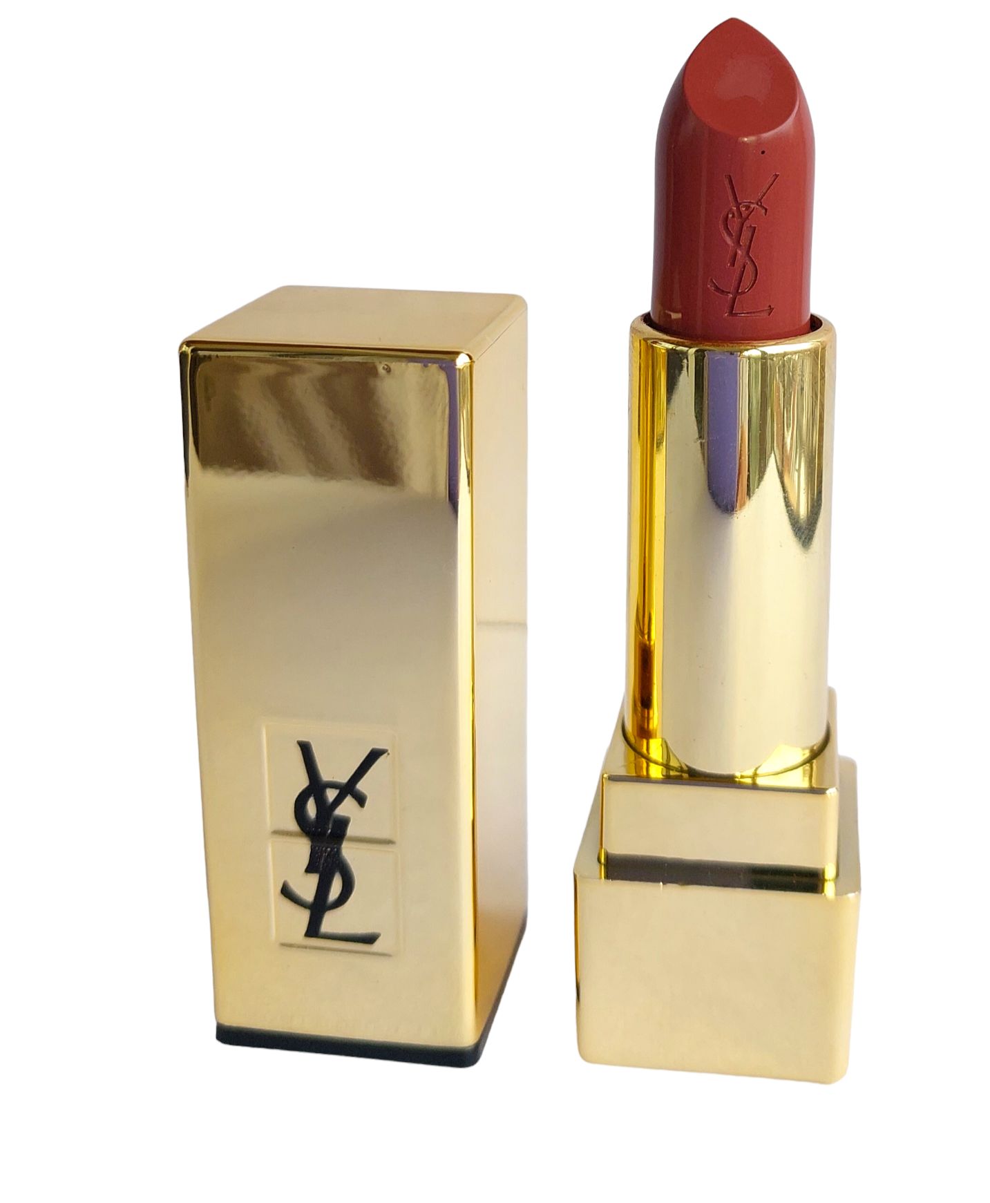 Помада ysl. Блеск для губ Ив сен Лоран. Ив сен Лоран помада оттенки. Палетка Ив сен Лоран блестки в золотой коробочке