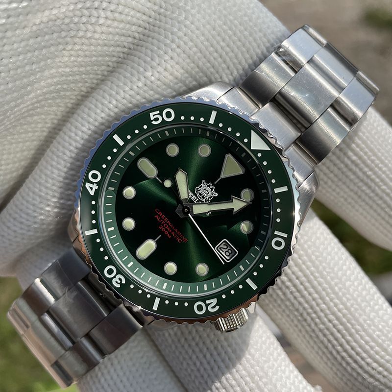 STEELDIVEЧасынаручныеКинетическиеsd1973,skx007homage,механические,автоподзавод,диаметрциферблата41.2мм,водостойкостьдо20бар,вес111/192г,однонаправленныйвращающийсякерамическийбезель,каучуковый/нержавеющийстальнойремешок,календарь,суперлюминоваbgw9/c3