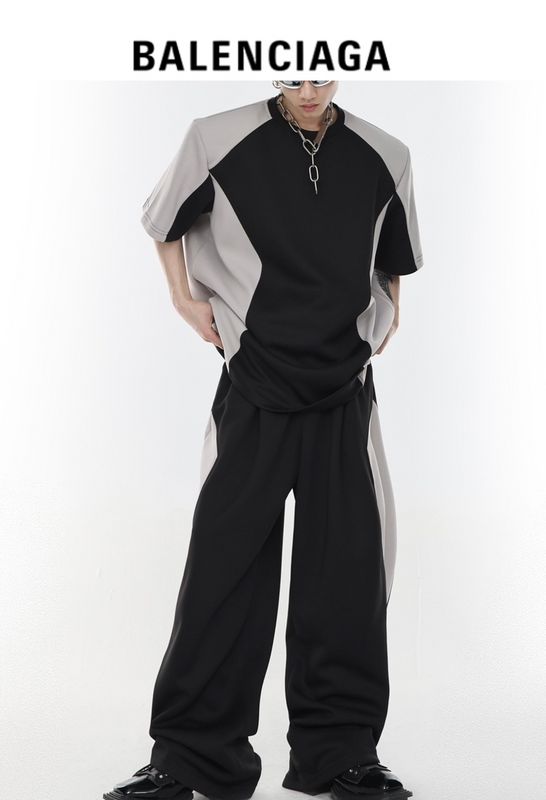 Баленсиага спортивный костюм. Balenciaga спортивный костюм 90-х. Костюм Balenciaga с сеточкой. Костюм Баленсиага с 3 полосками.
