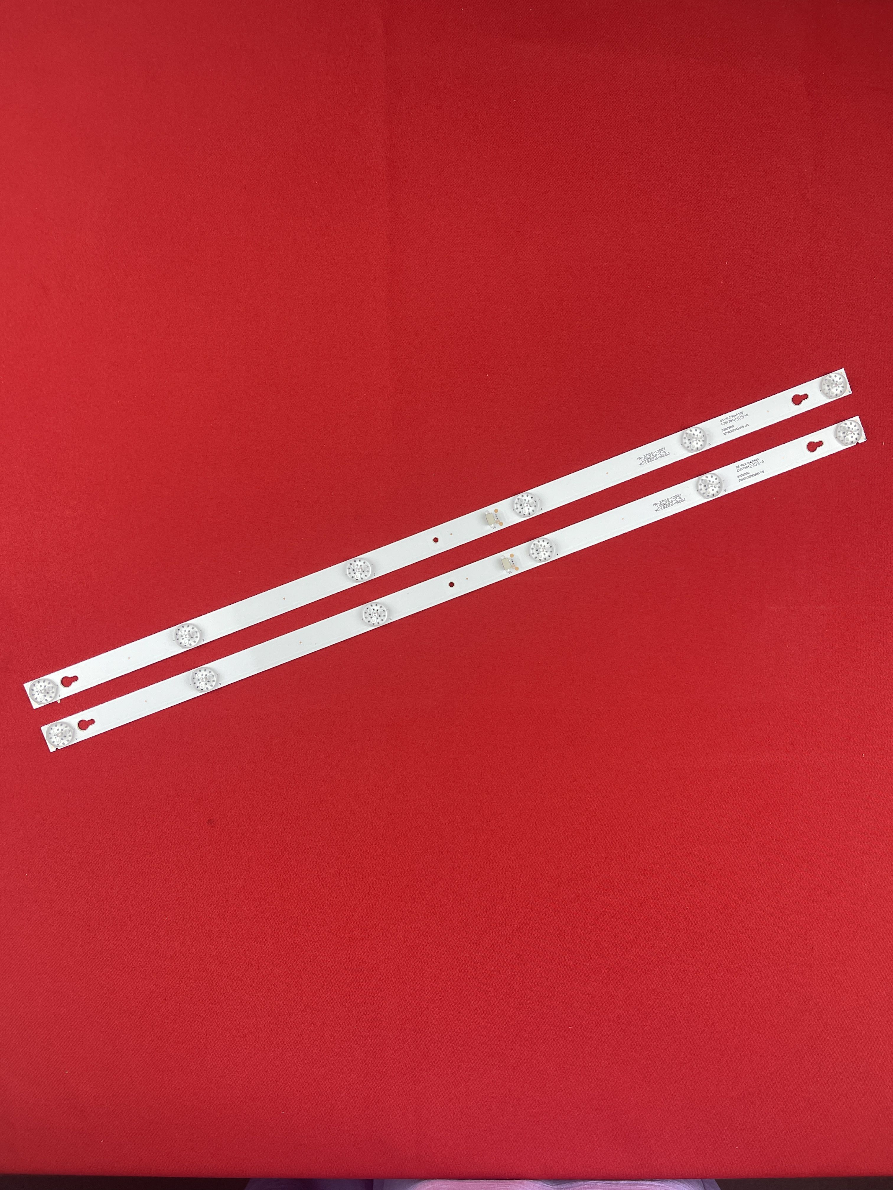 Подсветка для TCL LED32D2900S LED32D2930 LED32D2910 LED32D2900; 32D2900 32HR330M06A5 V5