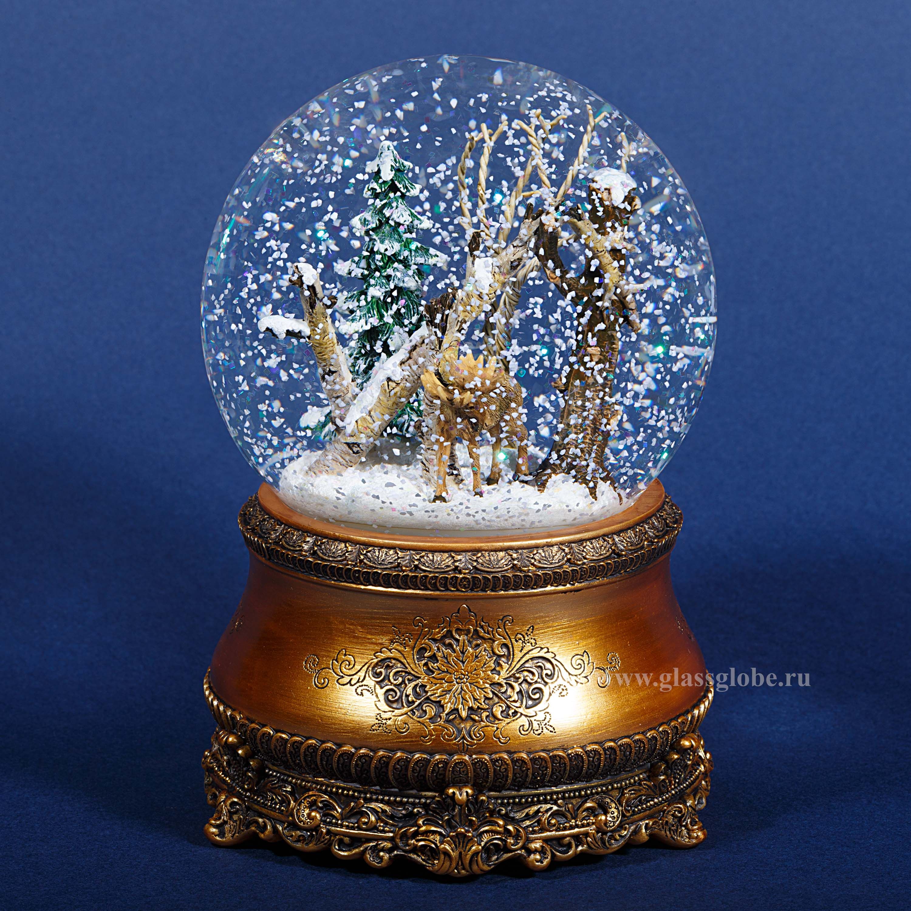 М кв в шаре. Снежный шар Glassglobe. Снежный шар Glassglobe "домик в лесу". Стеклянный шар со снегом. Снежный шар музыкальный.